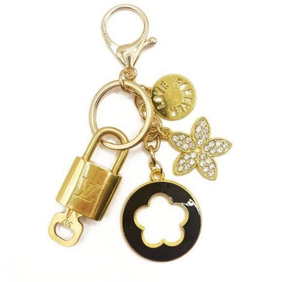 Authentic Louis Vuitton Lock & Key with Bag Charm Keychain Key Charm Chain - Picture 1 of 4